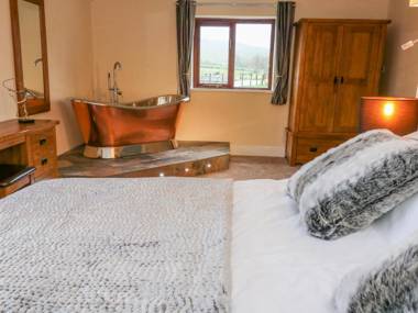 Orcaber Farm Retreat