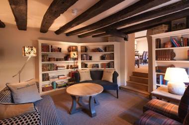 The Shaven Crown Hotel