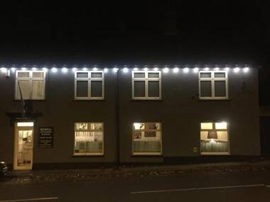 Newell Restaurant and Rooms