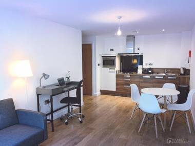 Homely Serviced Apartments - Blonk St