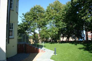 Highlands Apartment 5