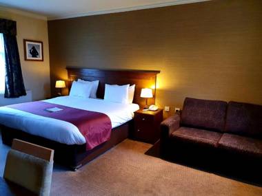 Kings Arms Hotel by Greene King Inns