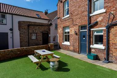 Durham House Holiday Let sleeps 26 with Croft and Hay Loft