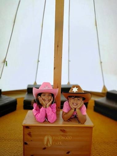 Pinewood Park - Tipis Hot Tubs and Lodges