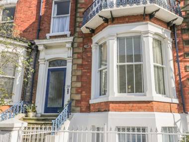 Esplanade Gardens Apartment 1