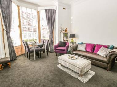 Esplanade Gardens Apartment 1