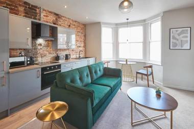 Host & Stay - North Marine House