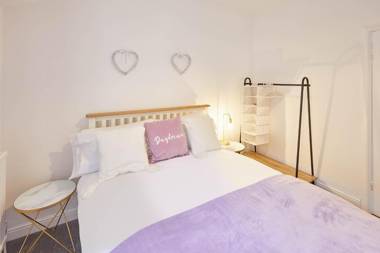 Host & Stay - The Lookout @ Scarborough