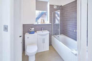 Host & Stay - The Lookout @ Scarborough