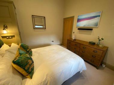 Derwent House Apartments