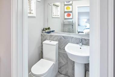 Host & Stay - Puffins Rest