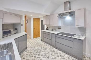 Host & Stay - Ground Floor Apartment