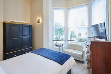 Host & Stay - Three Bays