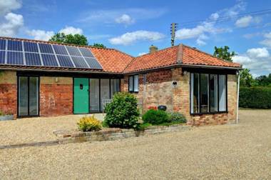 East Green Farm Cottages - The Granary