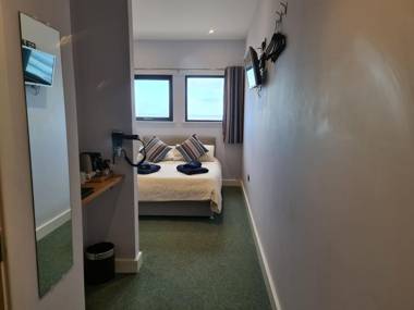 No 8 Ocean Cabins - Saundersfoot Harbour