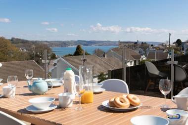 Am Byth - Luxury Cottage Sea Views