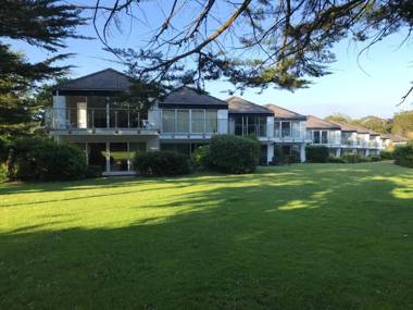 Coedrath Park 14 - Short Walk to Beach Ground Floor Parking