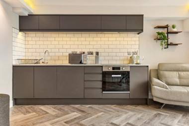 Pleasant View - Direct Beach Access Sea Views and Parking