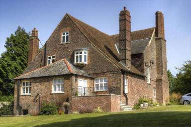 Goss Hall Bed & Breakfast