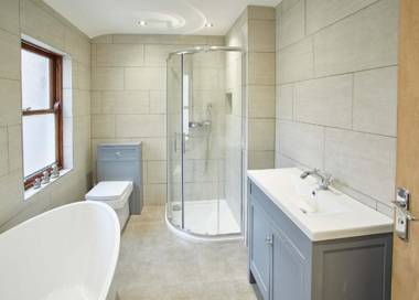 Host & Stay - Simba House