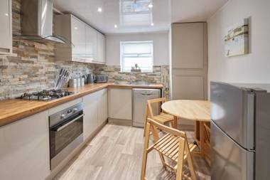 Host & Stay - Huntcliffe at Ruby