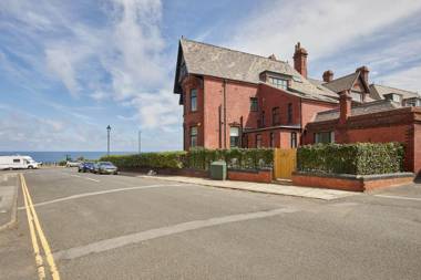 Host & Stay - Sandside Beach House