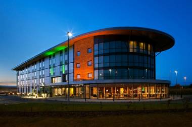 Holiday Inn Salisbury - Stonehenge an IHG Hotel