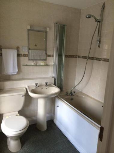 The Grove Arms Ludwell