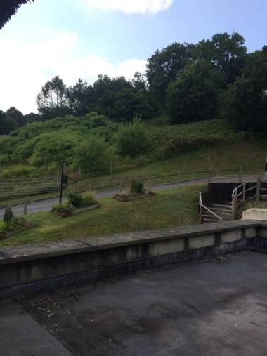 The Grove Arms Ludwell