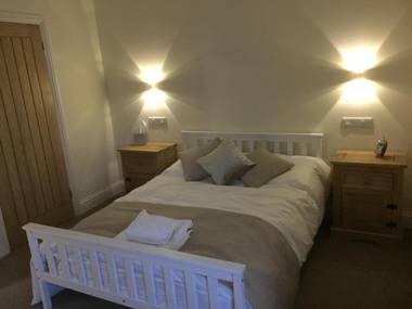 Three Crowns Guest House