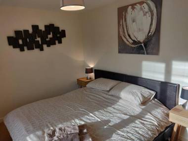 River Ground Floor Apartment - 70 Skipper Way