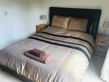 River Ground Floor Apartment - 96 Skipper Way