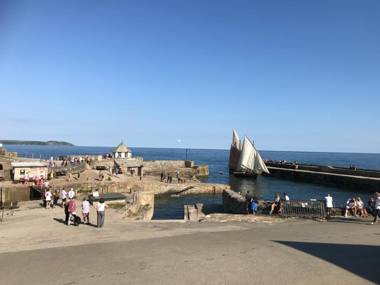 Verde Limone -The Studio and Bay View Cottage