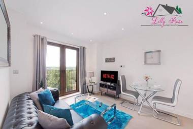 1 & 2 Bedroom Apartments Available with LillyRose Serviced Apartments St Albans Free Wifi City Centre