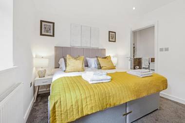 St Martins House Luxury 2 Bedroom Apartments Ruislip