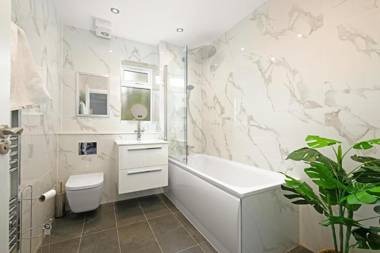 St Martins House Luxury 2 Bedroom Apartments Ruislip