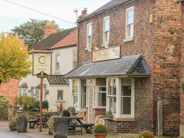 The Farmhouse Kitchen
