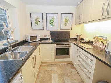 7 Scarah Bank Cottages