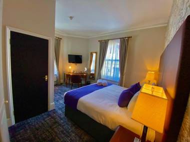 The Red Cow - Guest House