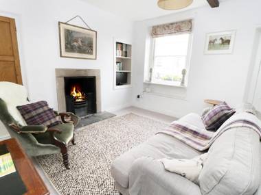 Pony Cube Cottage Leyburn