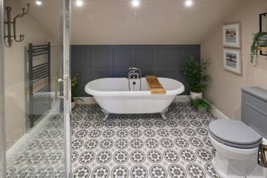 Host & Stay - The Green Door