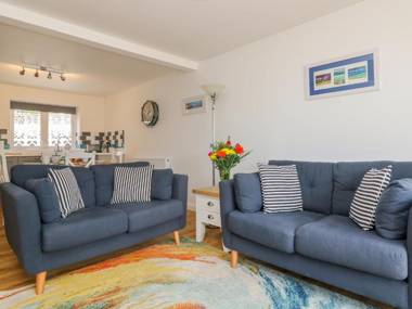 Strawberries & Cream Retreat