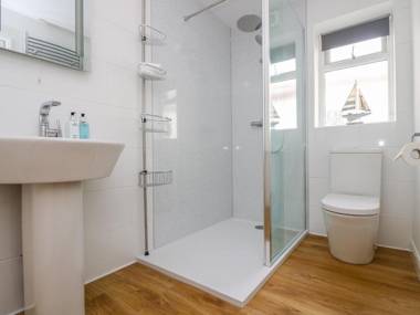 Strawberries & Cream Retreat