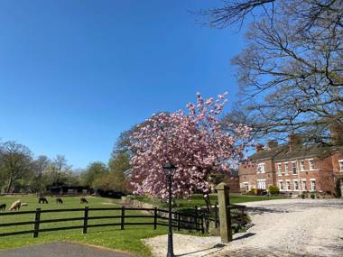 Singleton Lodge Country House Hotel