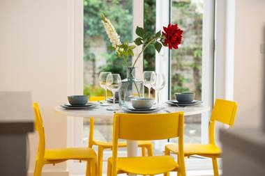 Flat B - Hereford House