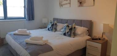 Horseshoe Apartments