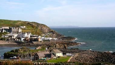 The Waterfront Seafront hotel and Bistro
