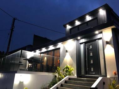 Captivating 5-Bed House in Porthleven