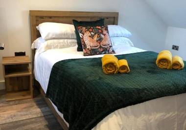 Captivating 5-Bed House in Porthleven