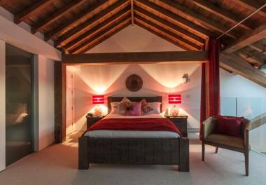 Luxury Royal William Yard Apartment - Mills Bakery